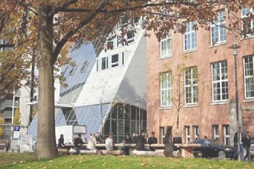 德國漢堡工業大學